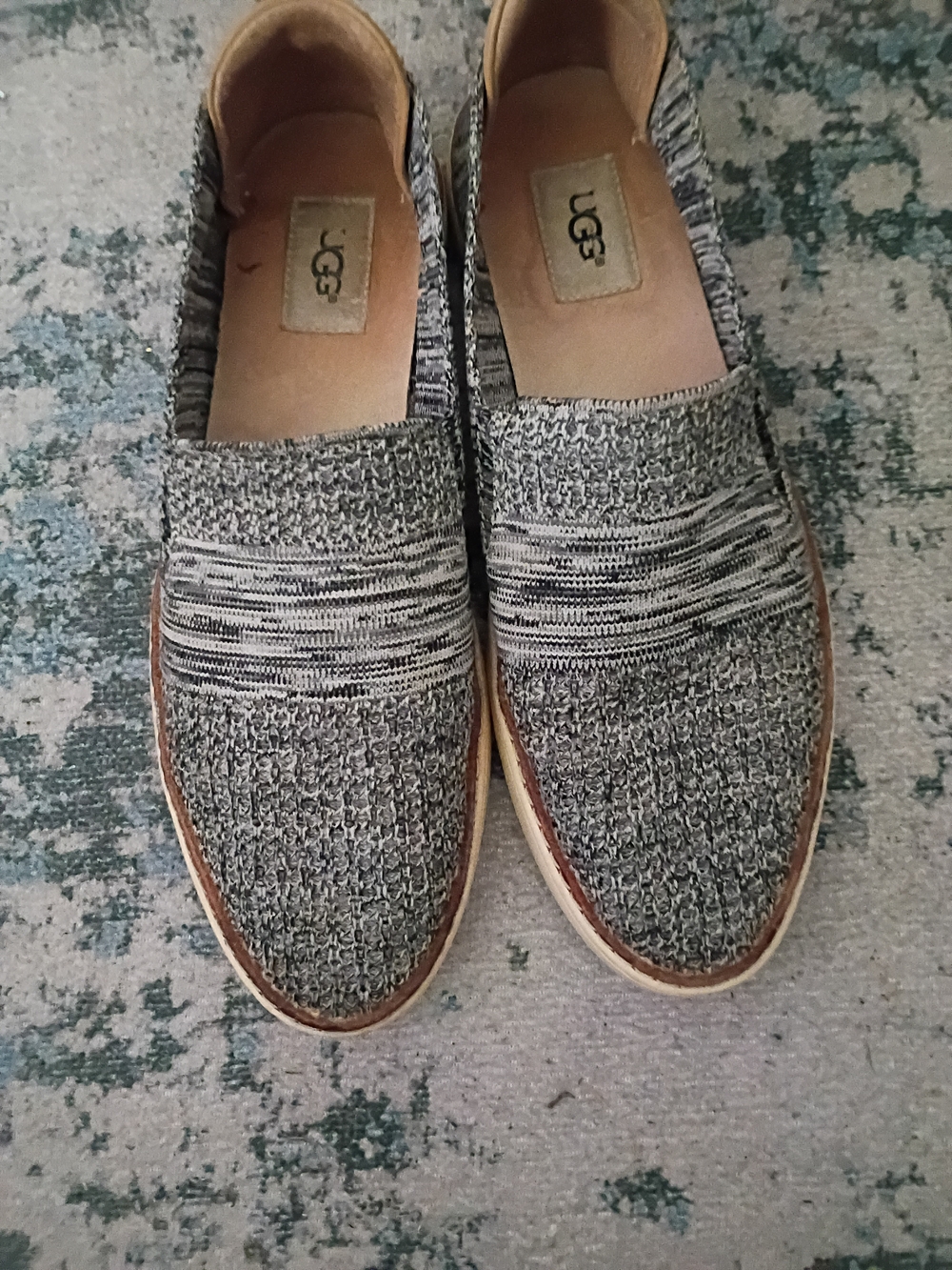 UGG Women's Gray Knit Slip-On Shoes Size 10